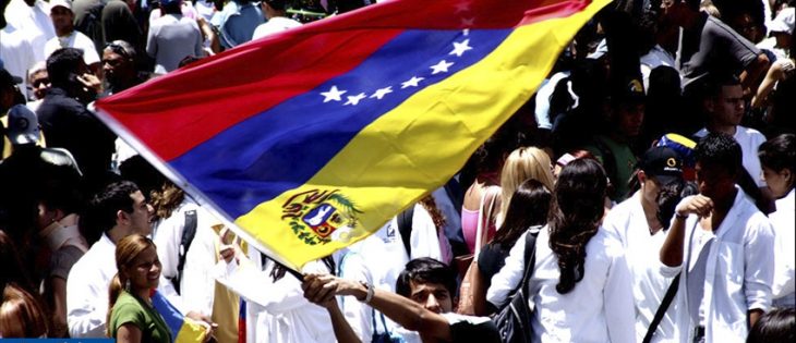 El crimen de persecución a través de la violación de los derechos económicos, sociales y culturales y del principio de no-discriminación en Venezuela