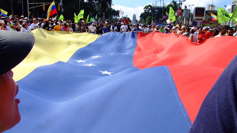 Resistencia al autoritarismo: el ejemplo de la sociedad civil Venezolana