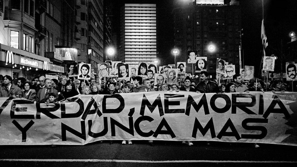 Con la lupa en la Institución Nacional de Derechos Humanos en Uruguay: polémica con su registro de organizaciones