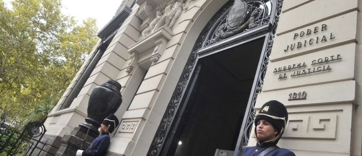 Uruguay: democracia plena en Latinoamérica, ¿judicatura perfecta?