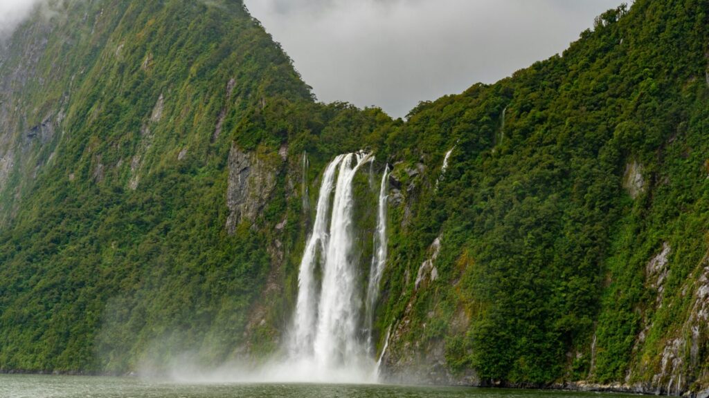 Desafíos y oportunidades: avanzando hacia el acceso universal al agua en las Américas