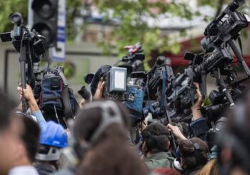 El Congreso de Uruguay aprobó ley de Medios que pone en riesgo la libertad de expresión y el presidente de la República la vetó parcialmente