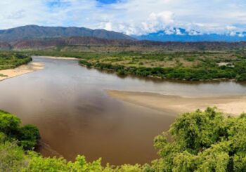 El río que exige justicia: el Magdalena, cuerpo de agua, testigo y víctima del conflicto armado colombiano