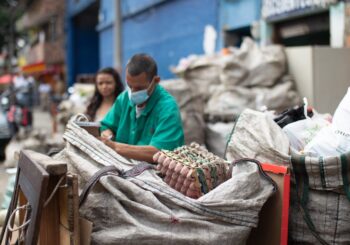La plaza y las basuras ¿Qué nos dice del aprovechamiento y los recicladores?